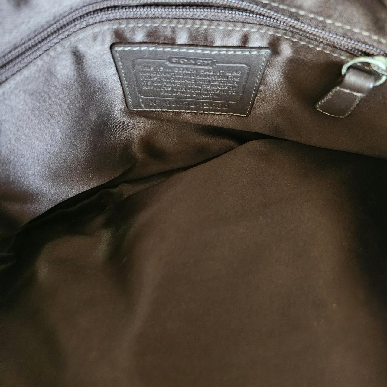 🤎 Y2K Vintage Coach Bonnie Small Brown Shoulder Bag Purse 🤎 🤎 great condition. Some scuffs to leather. 🤎has 5 compartments 🤎 firm price