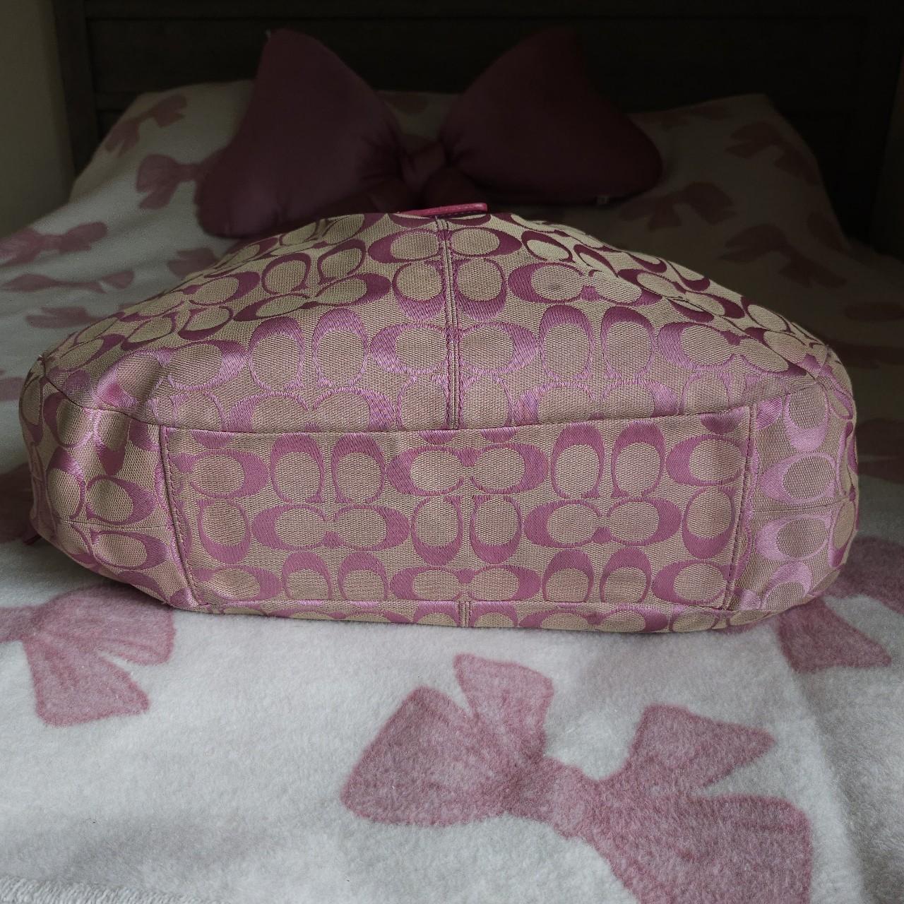 Vintage Barbie Pink Lynn Soho Buckle Signature C's Rare Shoulder Purse