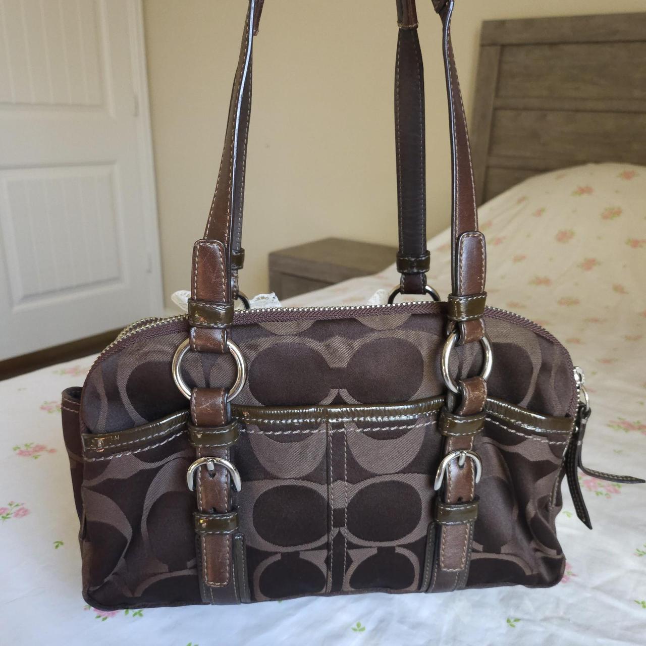 🤎 Y2K Vintage Coach Bonnie Small Brown Shoulder Bag Purse 🤎 🤎 great condition. Some scuffs to leather. 🤎has 5 compartments 🤎 firm price
